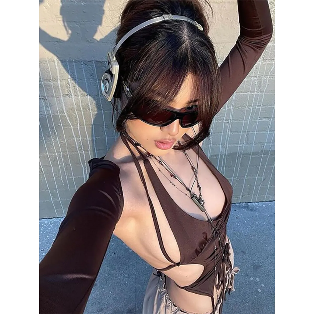 Backless Long Sleeve Crop Tops - Image 32