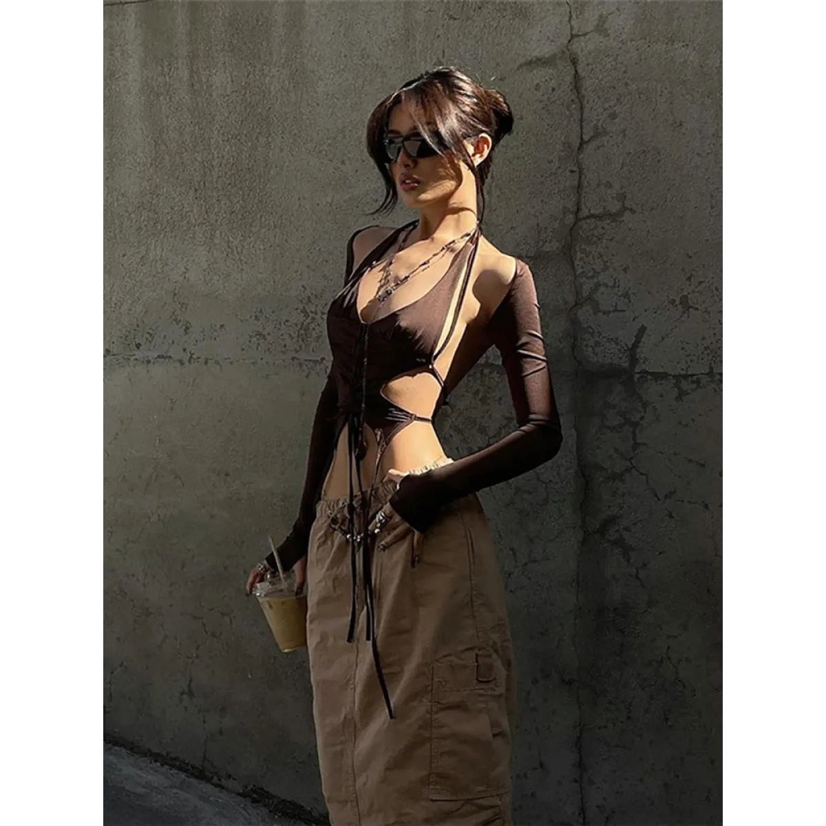 Backless Long Sleeve Crop Tops - Image 4