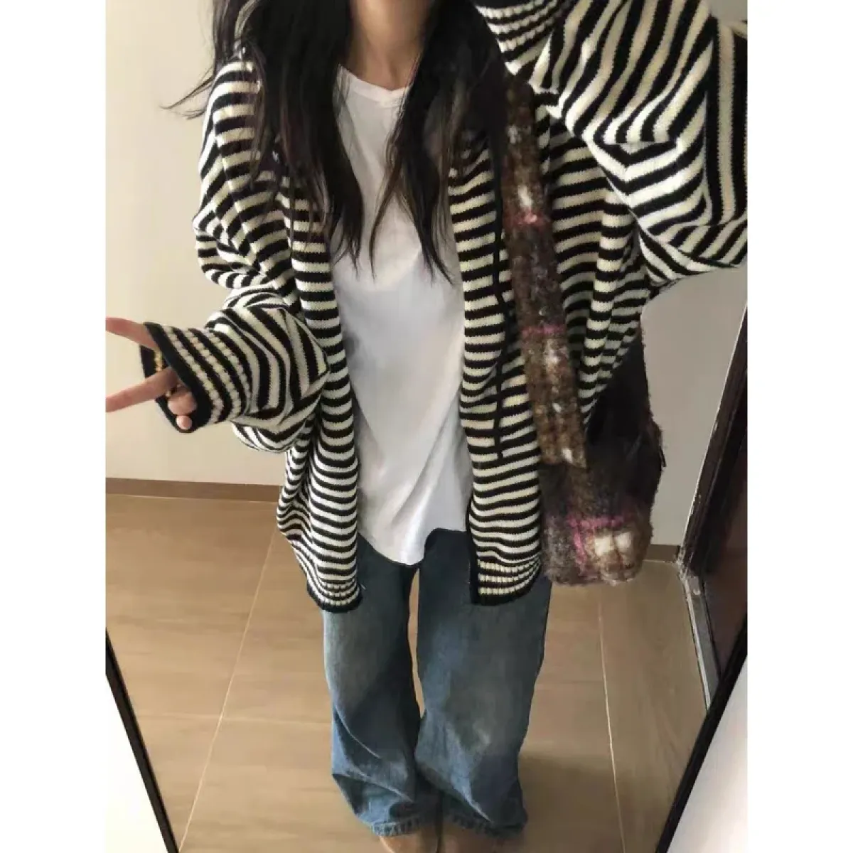 Black and White Striped Cardigan – Vintage Harajuku Zip-Up Knitwear - Image 5