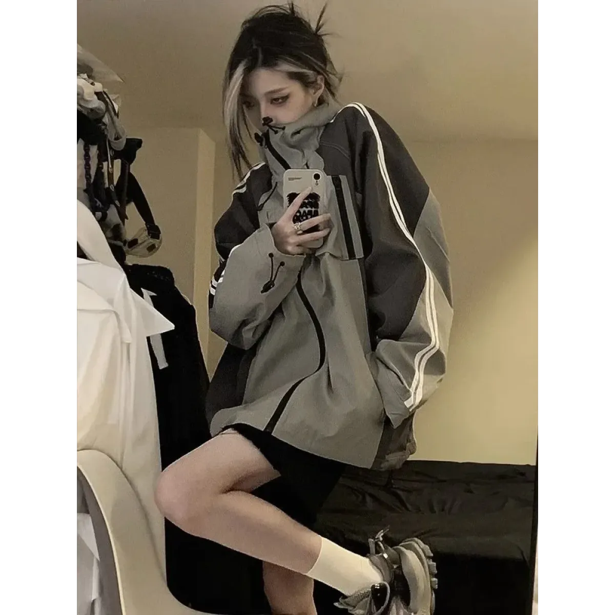 Harajuku Oversized Techwear Windbreaker Jacket - Image 4