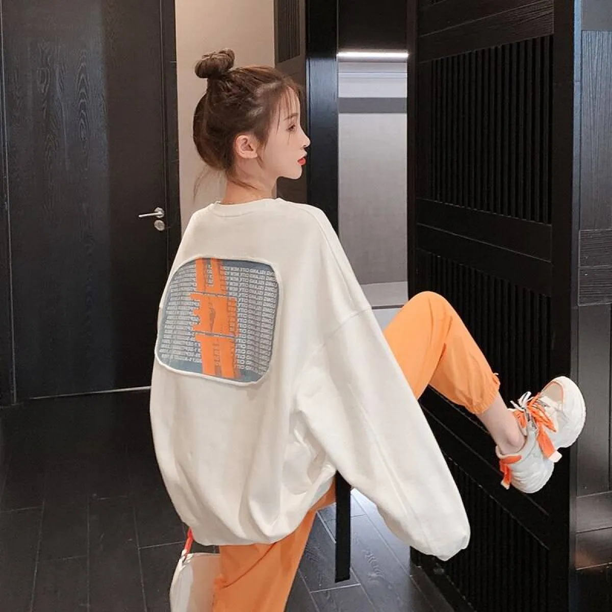 K-Pop Oversized Sweatshirt - Image 9