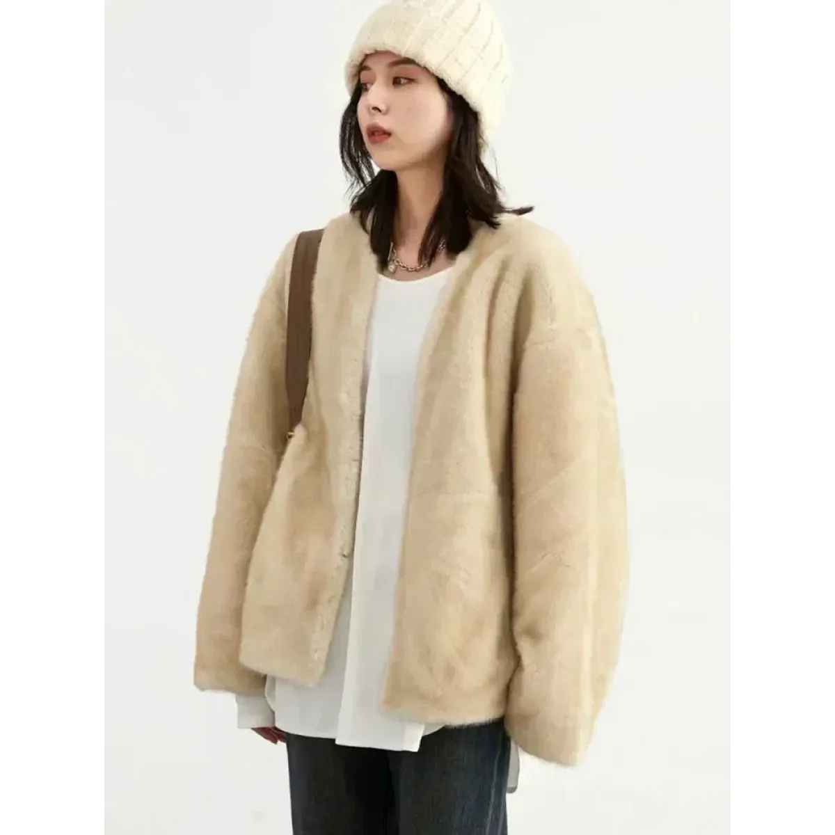 Plush V-Neck Loose Fit Jacket - Image 5